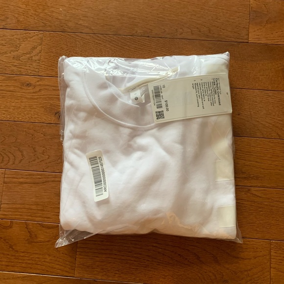 ❤️LULULEMON PERFECTLY OVERSIZED CREW* LOGO-WHITE❤️ - Picture 9 of 12